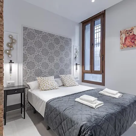 Gorgeous Close To Centre Aparthotel Valencia