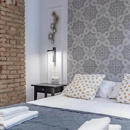 Gorgeous Close To Centre Aparthotel Valencia